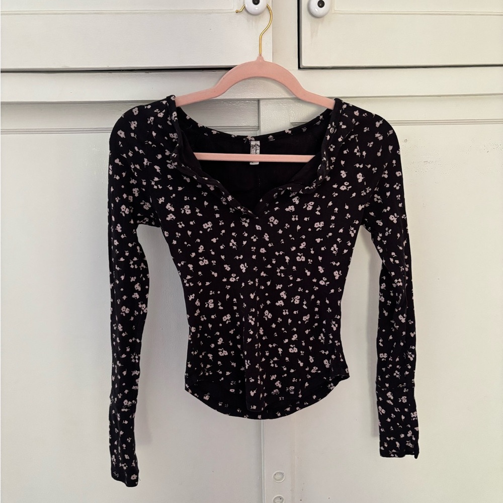 Free people Black Floral Long-Sleeve top